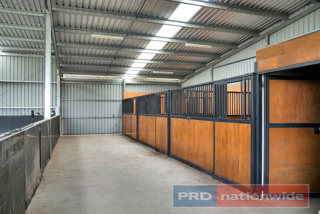 245 Howards Road WATTLE FLAT 16