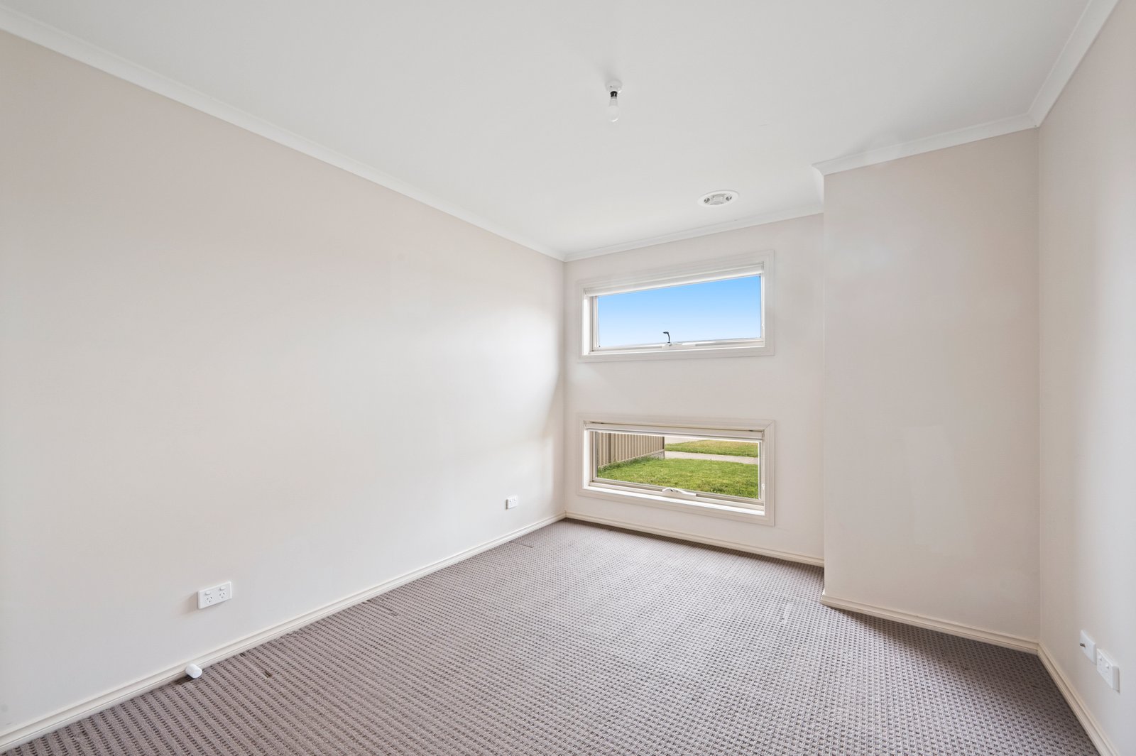 245 Kossuth Street SEBASTOPOL 2