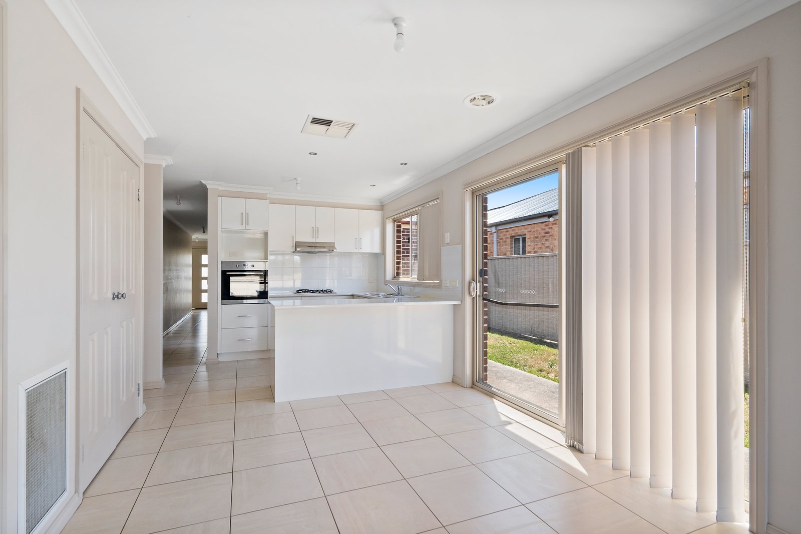 245 Kossuth Street SEBASTOPOL 4