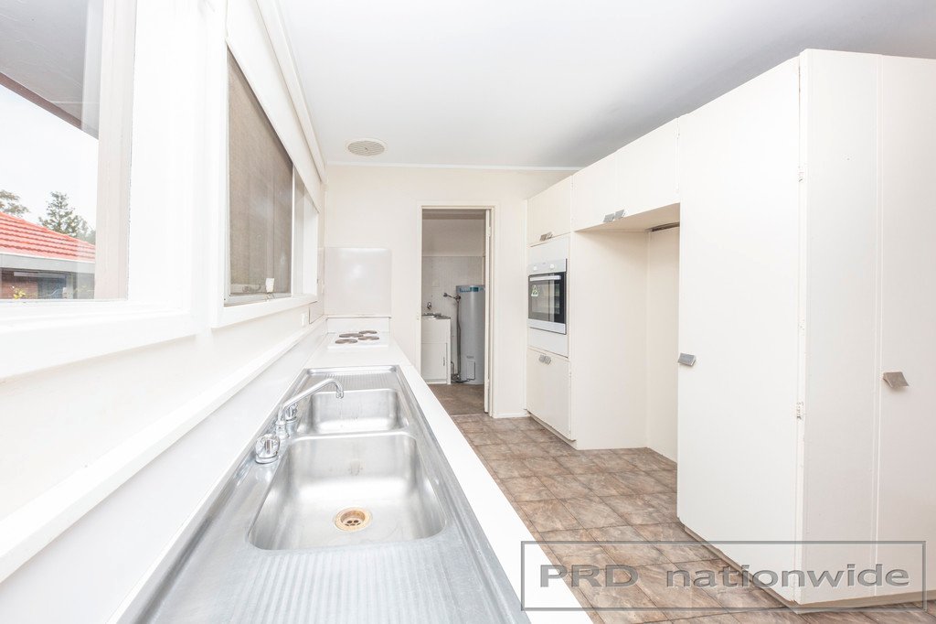 245 New England Hwy  RUTHERFORD 5