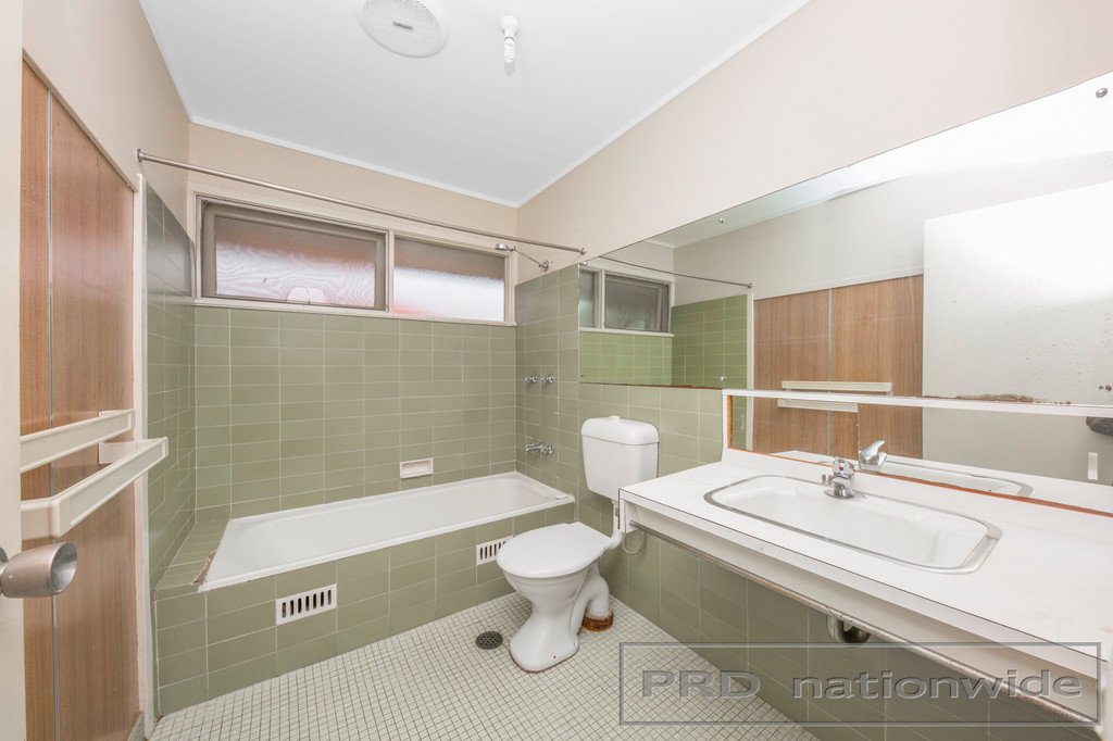 245 New England Hwy  RUTHERFORD 10