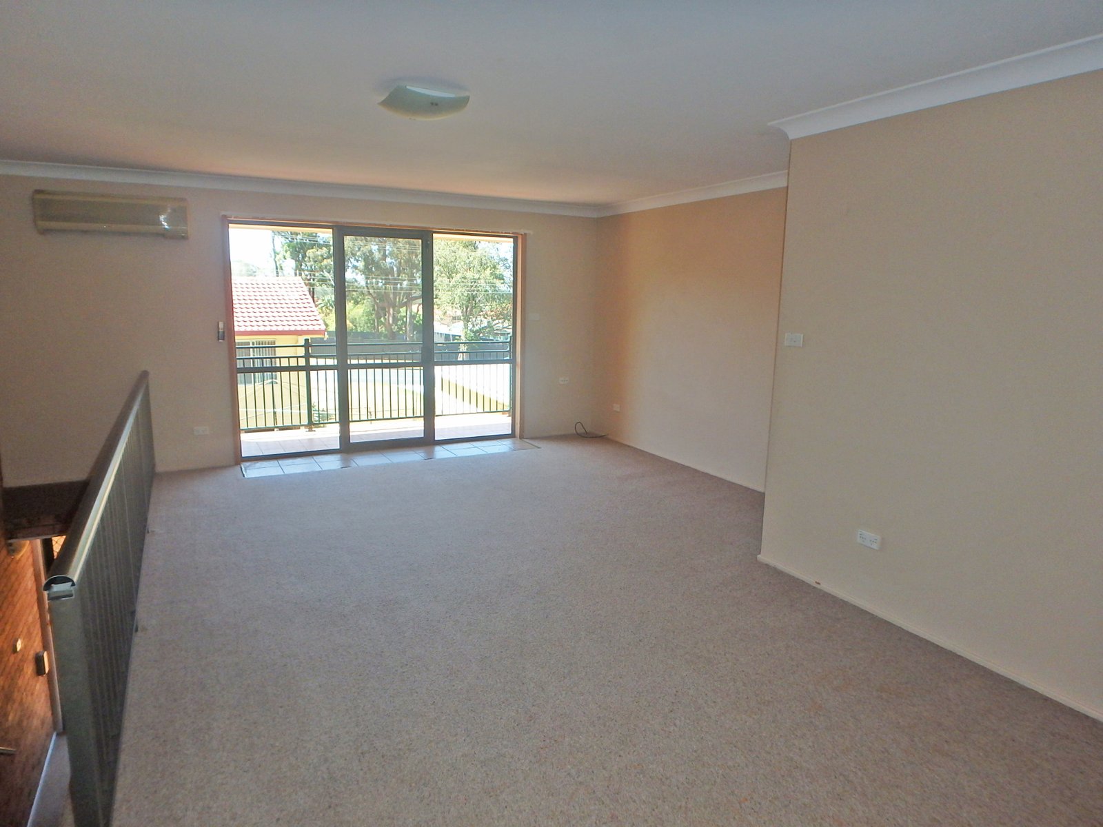 2/45 Norman Street LAURIETON 2