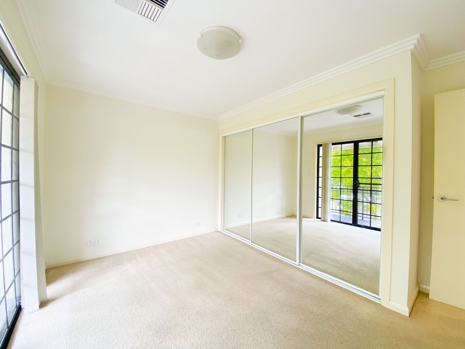 2/45 Pirralea Parade NELSON BAY 5