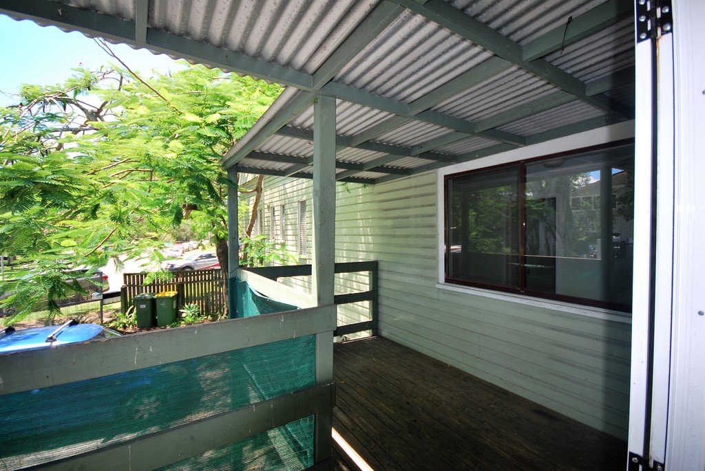 2/45 Tallebudgera BURLEIGH HEADS 1