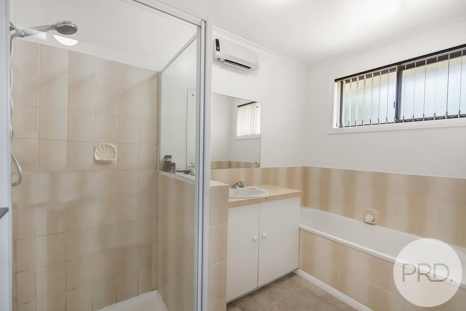 2/45 Wariga Road GLENORCHY 8