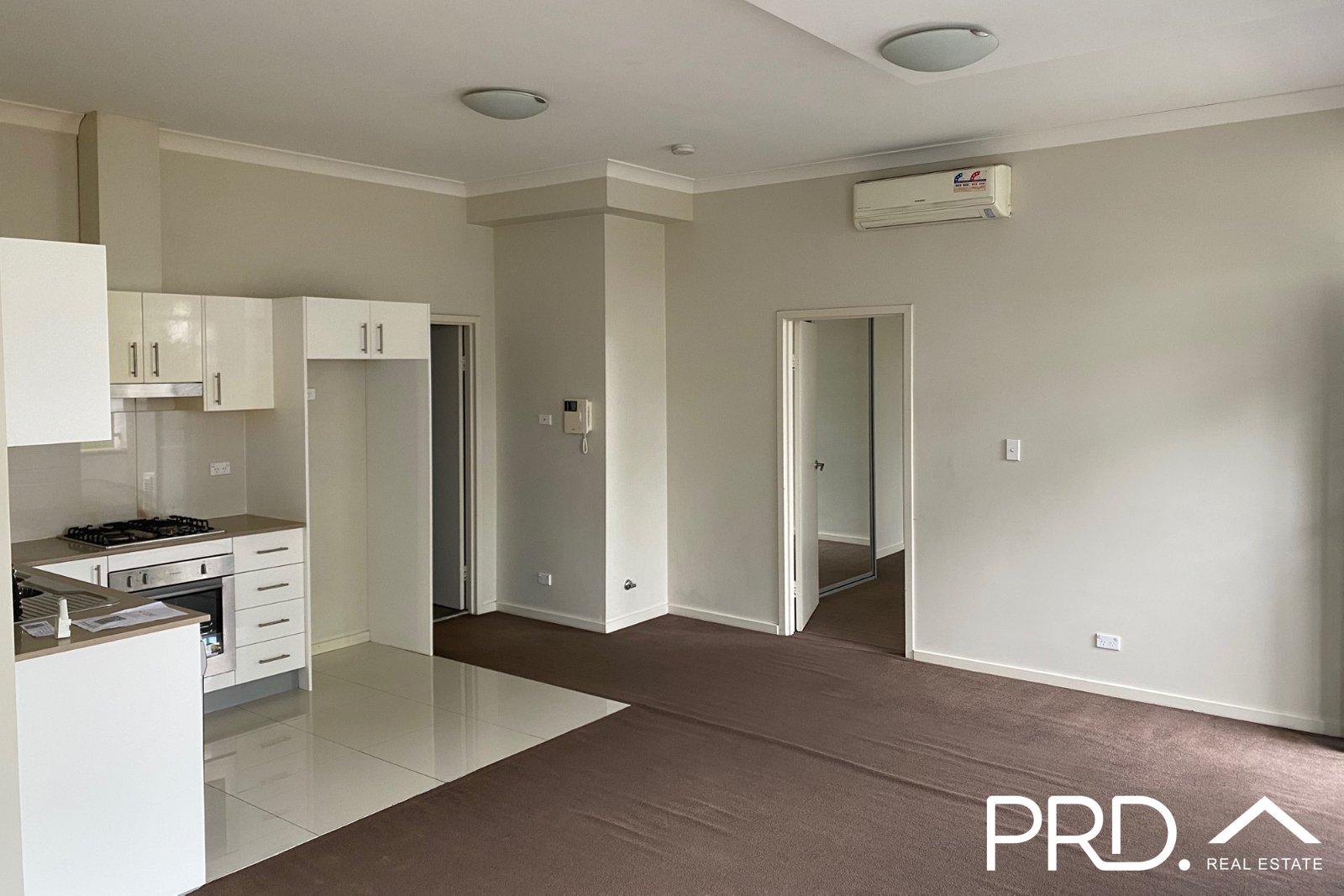 24/51a-53 High Street PARRAMATTA 3