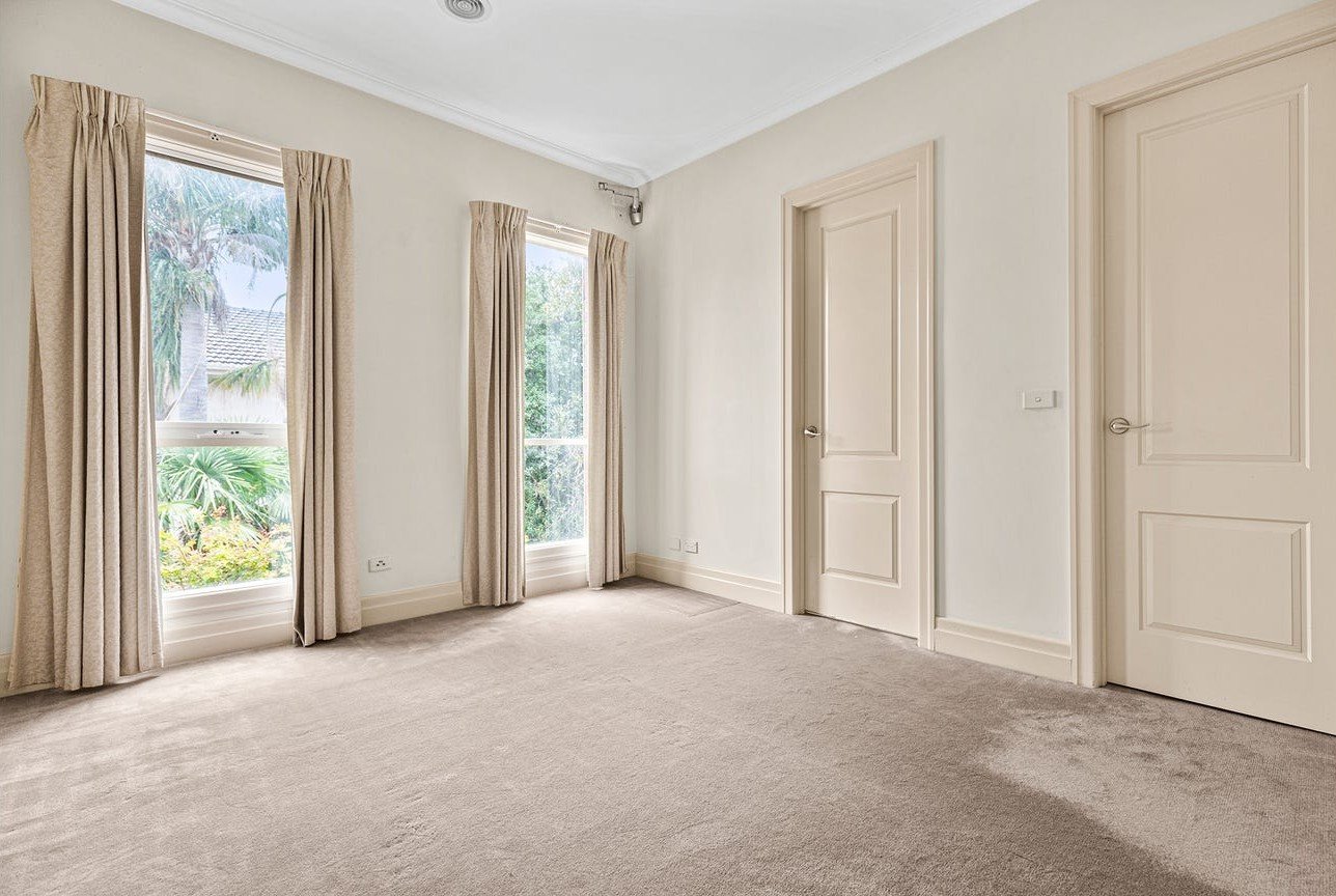 Gallery: 2/453 Beach Road