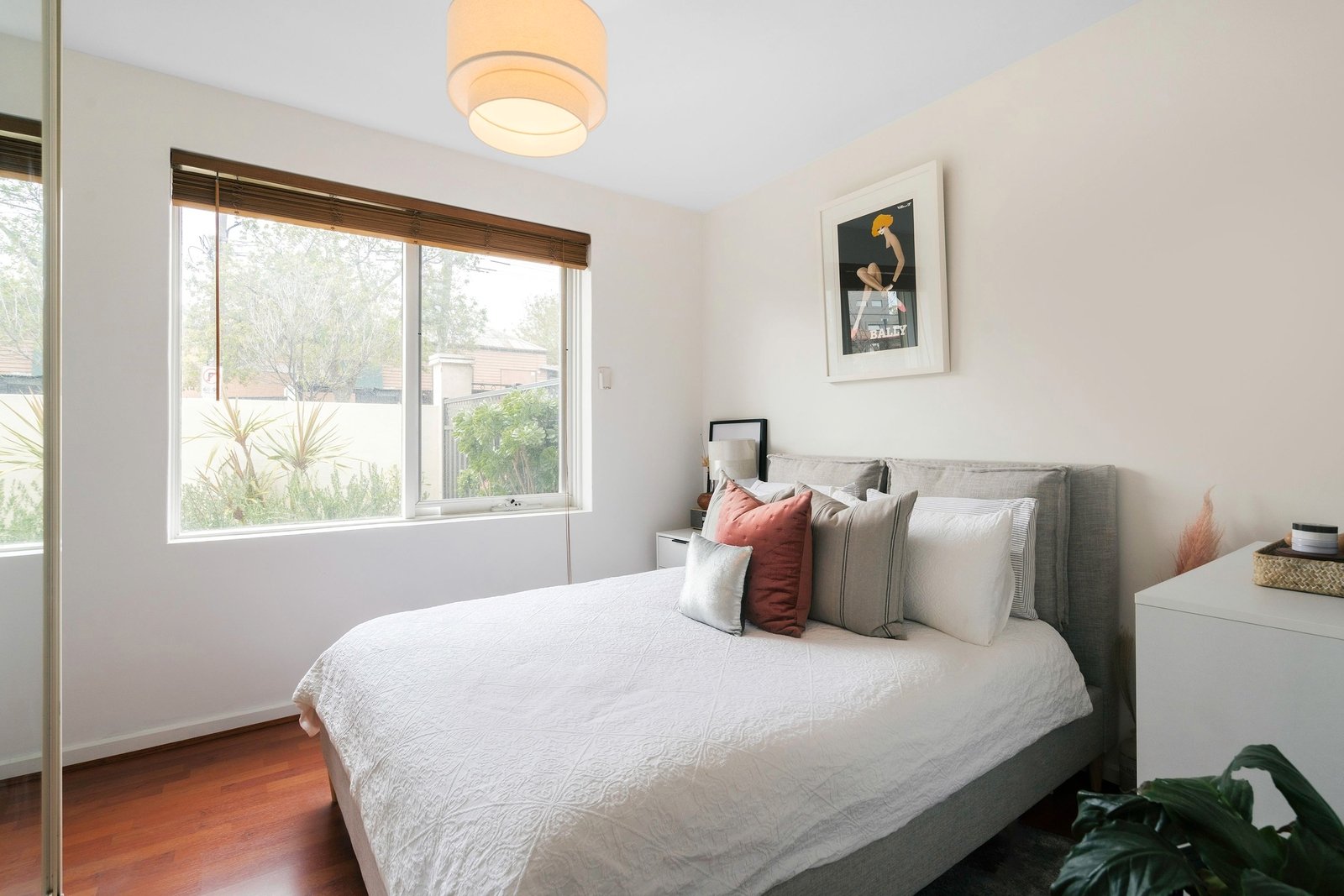 Real Estate and Property in 2/456 Albion Street, Brunswick West, VIC