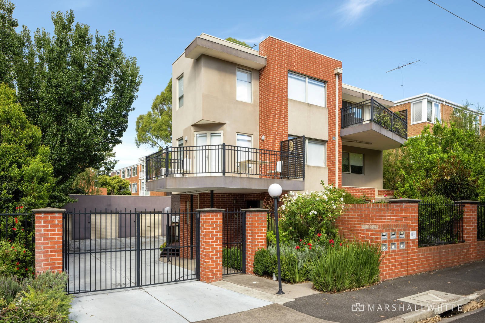 2/45A Evansdale Road, Hawthorn, VIC