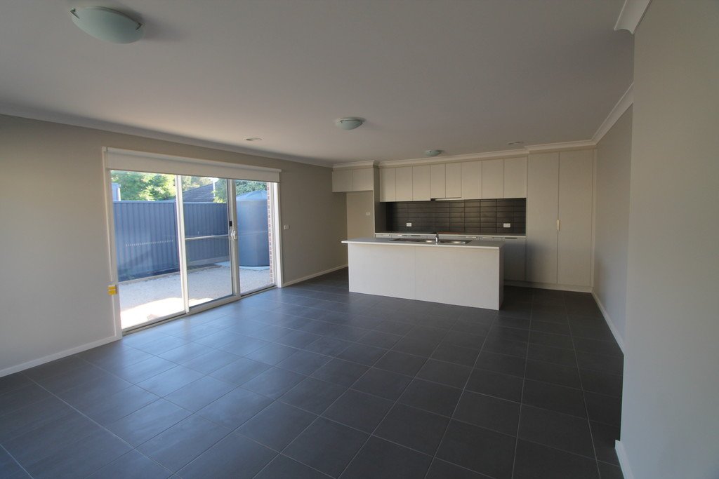 2/46 Bridge Street SEBASTOPOL 3