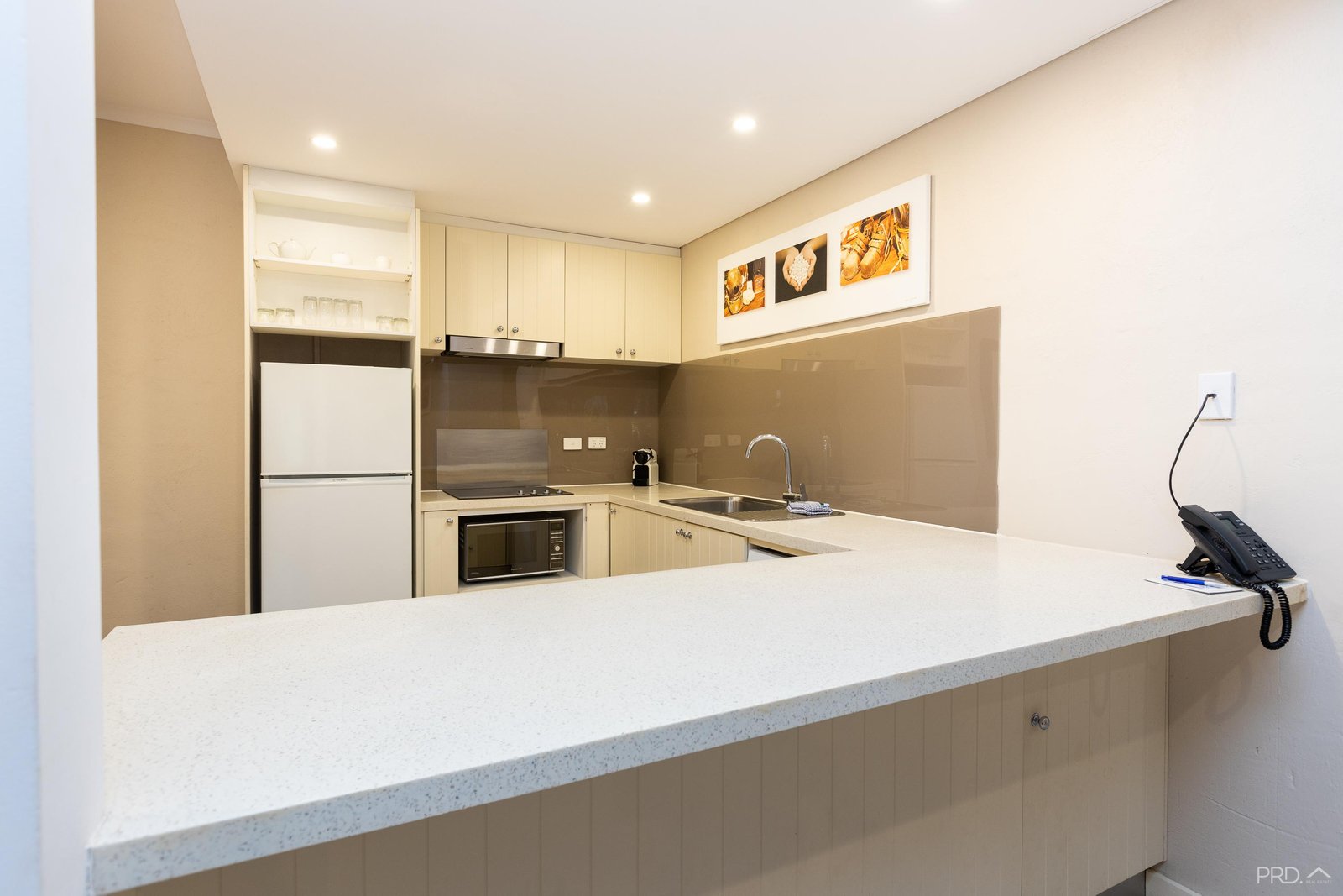 24/6 Challenor Drive CABLE BEACH 7