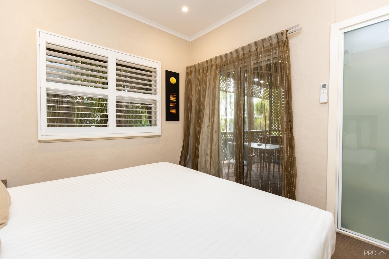 24/6 Challenor Drive CABLE BEACH 10