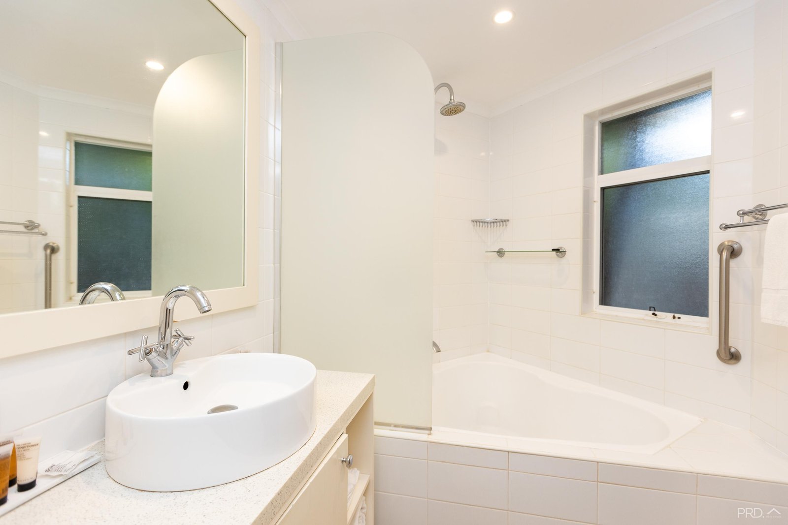 24/6 Challenor Drive CABLE BEACH 13