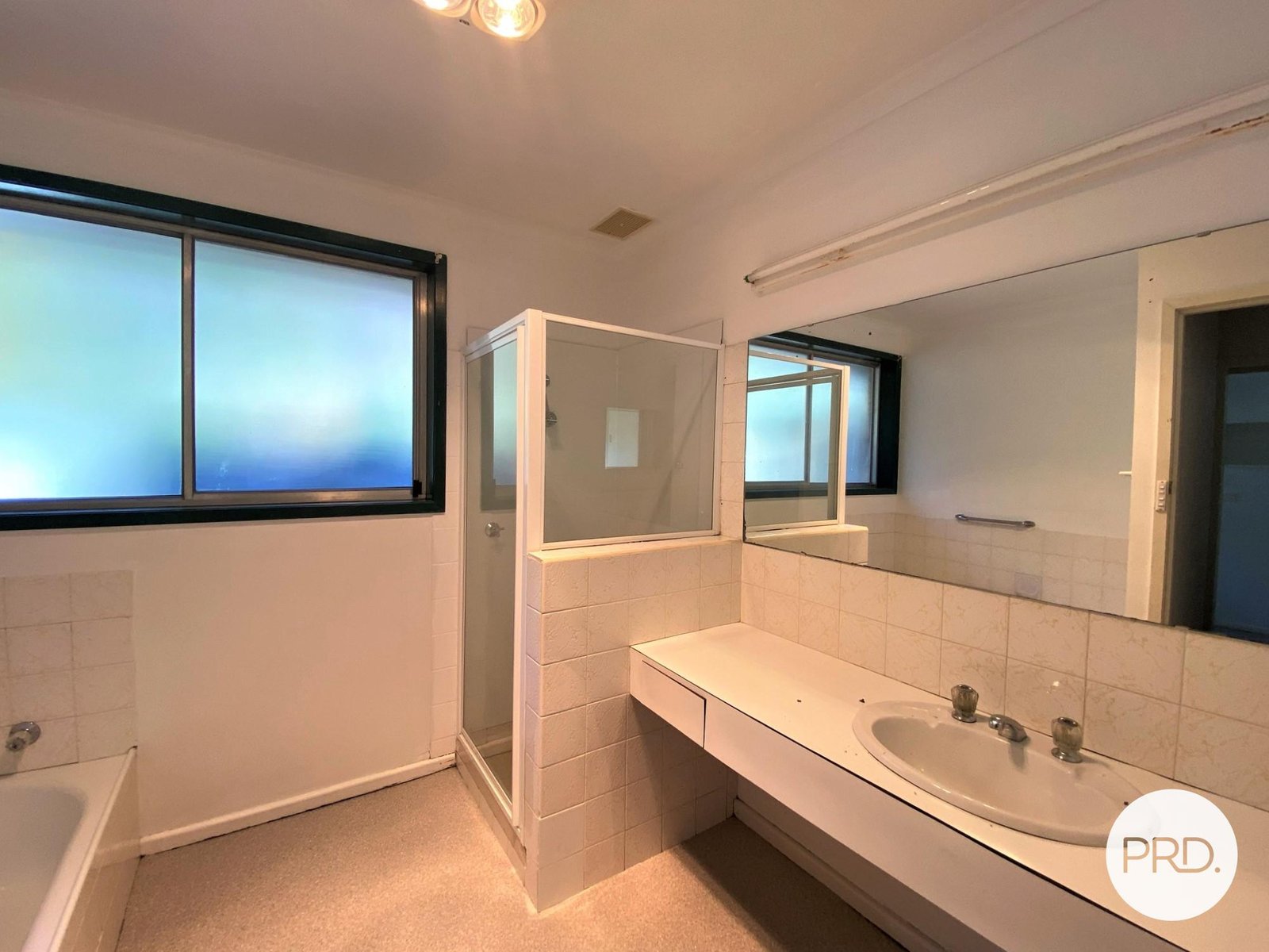 246 Churchill Avenue SANDY BAY 11