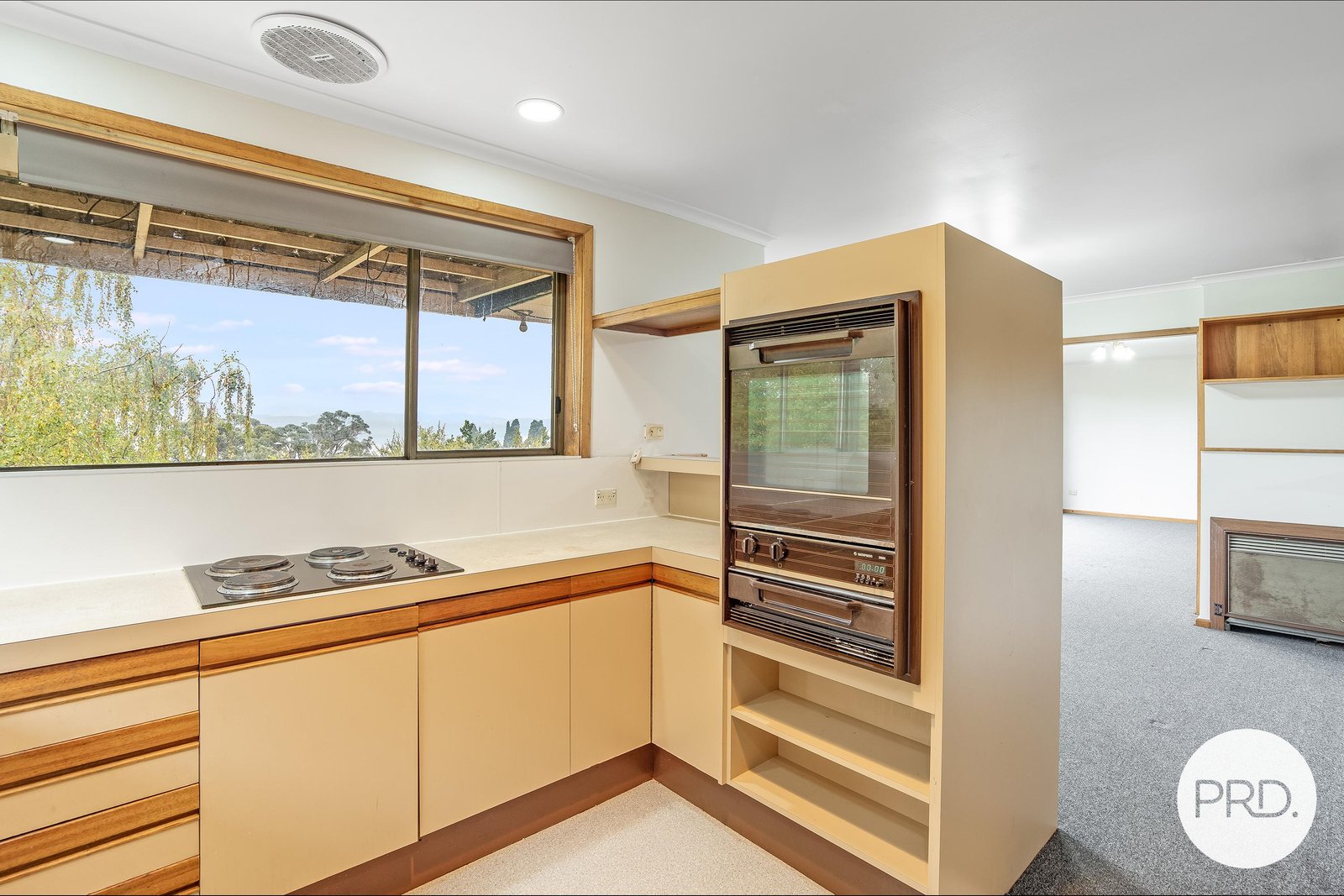 246 Churchill Avenue SANDY BAY 4