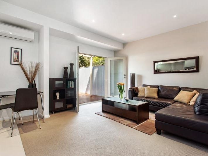 Gallery: 2/46 Commercial Road