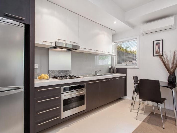 Gallery: 2/46 Commercial Road