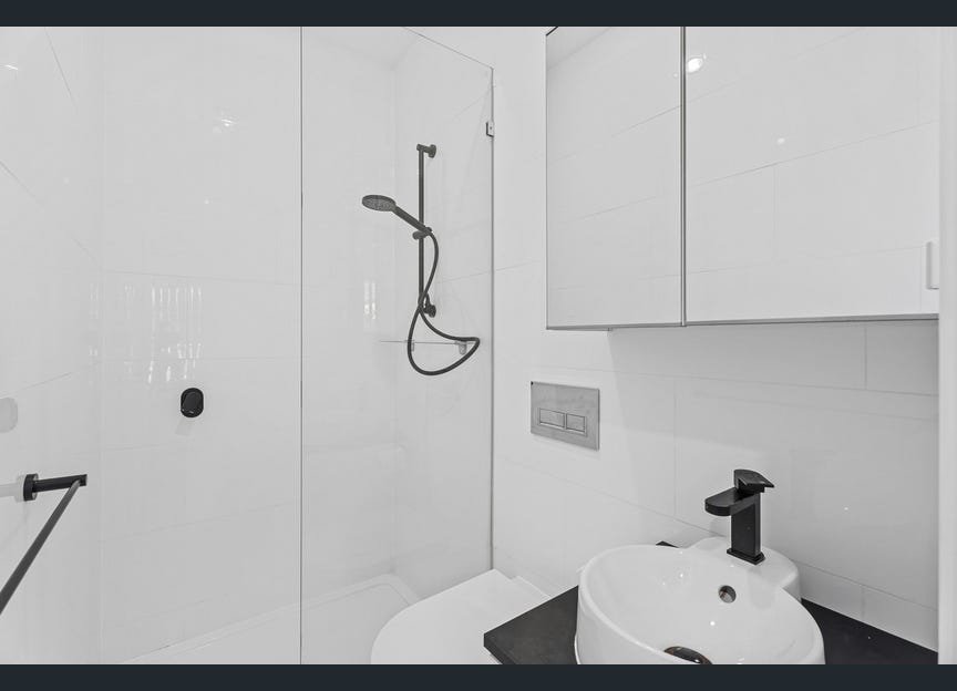 246 Cotlew Street ASHMORE 10