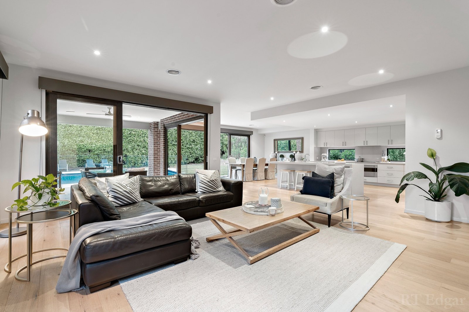 Real Estate and Property in 246 Doncaster Road, Balwyn North, VIC