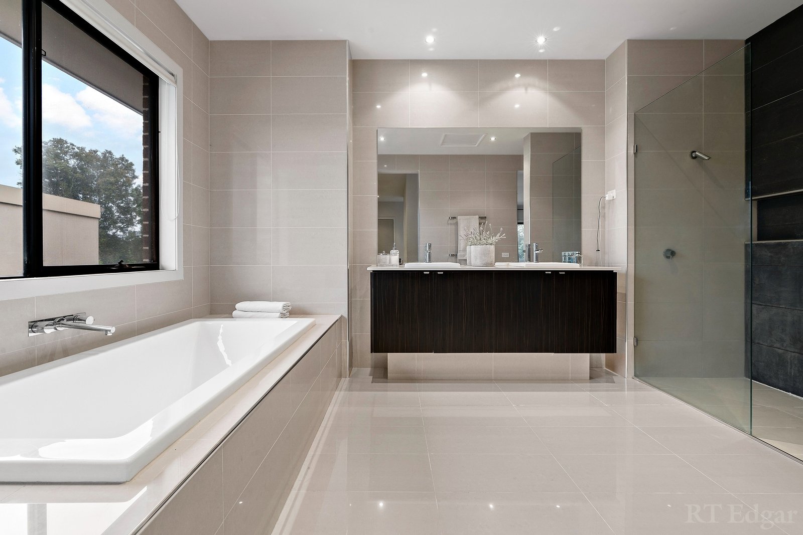 Real Estate and Property in 246 Doncaster Road, Balwyn North, VIC