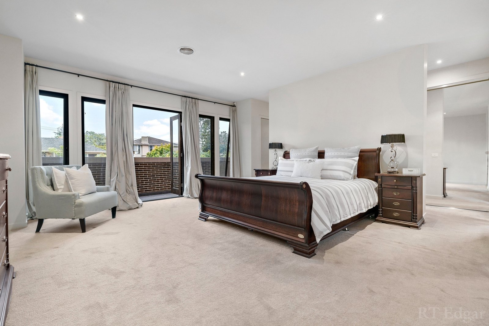 Real Estate and Property in 246 Doncaster Road, Balwyn North, VIC