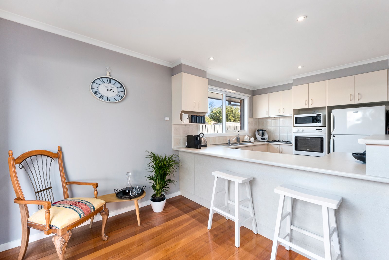 Gallery: 2/46 Earlsfield Road
