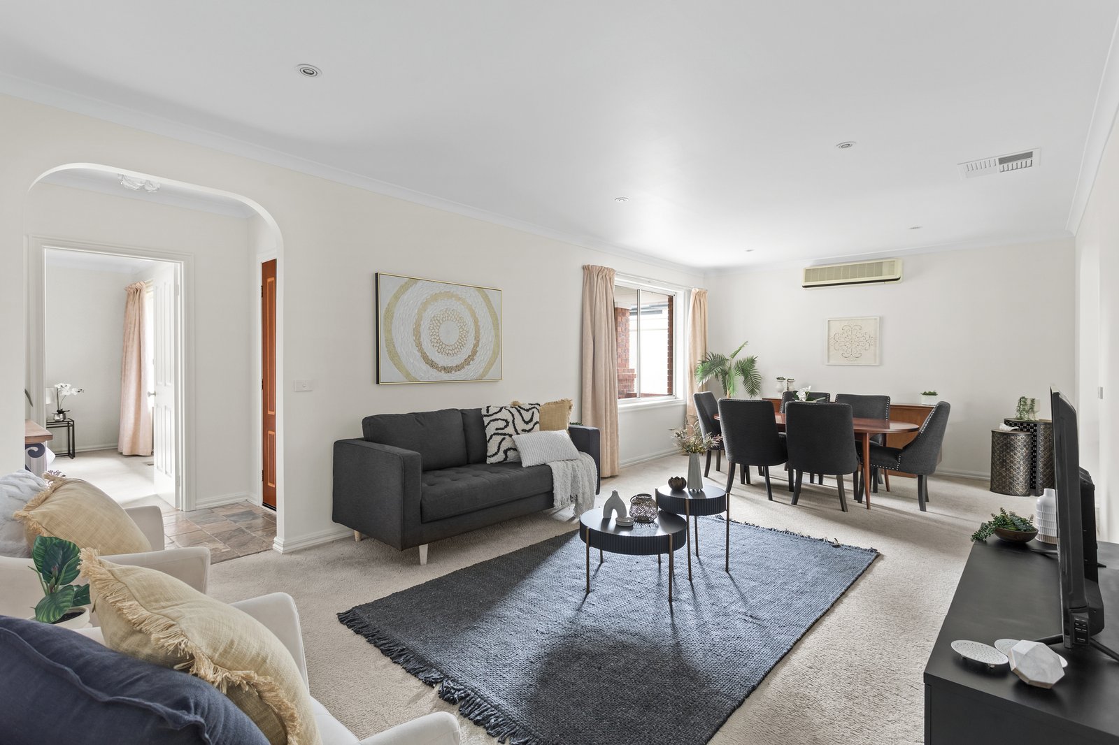 Real Estate and Property in 2/46 Hall Street, Mckinnon, VIC