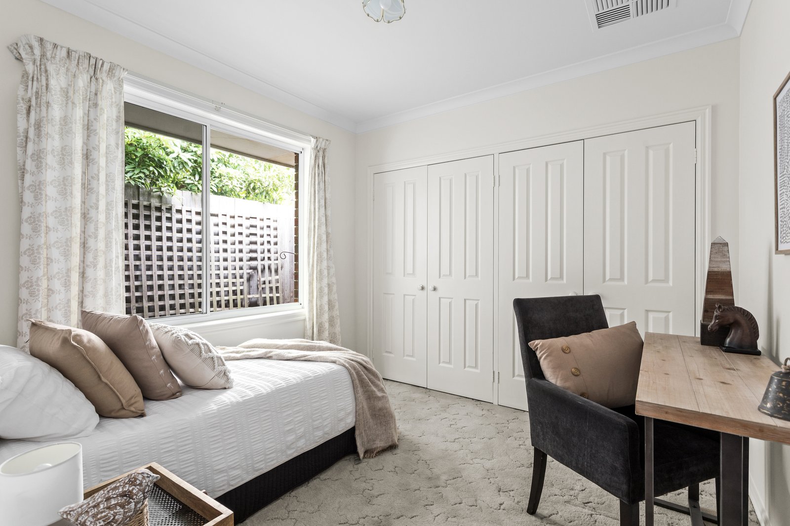 Real Estate and Property in 2/46 Hall Street, Mckinnon, VIC