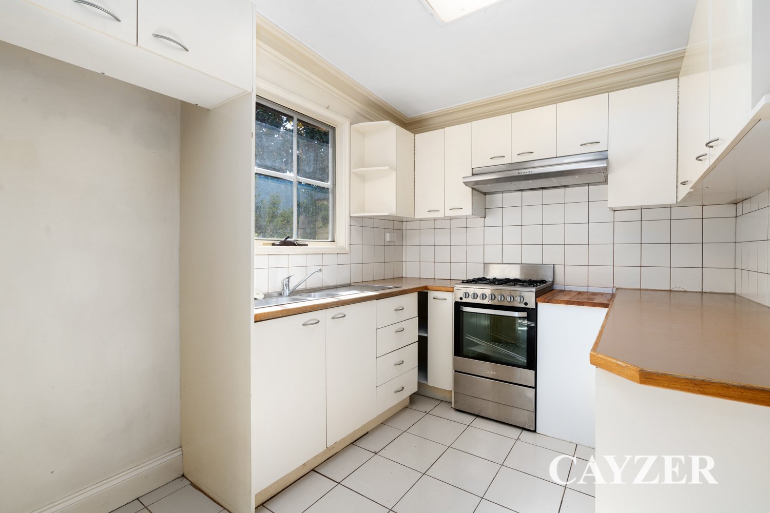 Gallery: 246 Nott Street