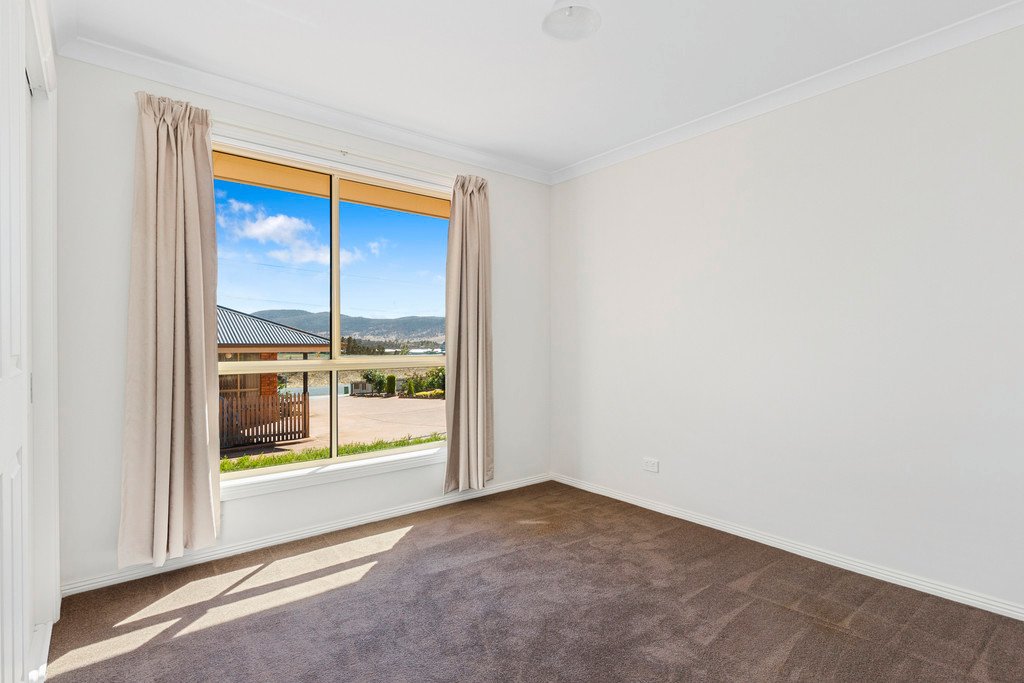 2/46 Racecourse Road BRIGHTON 6