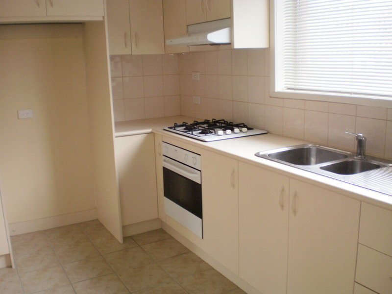 Photos: 2/46 Riviera Street