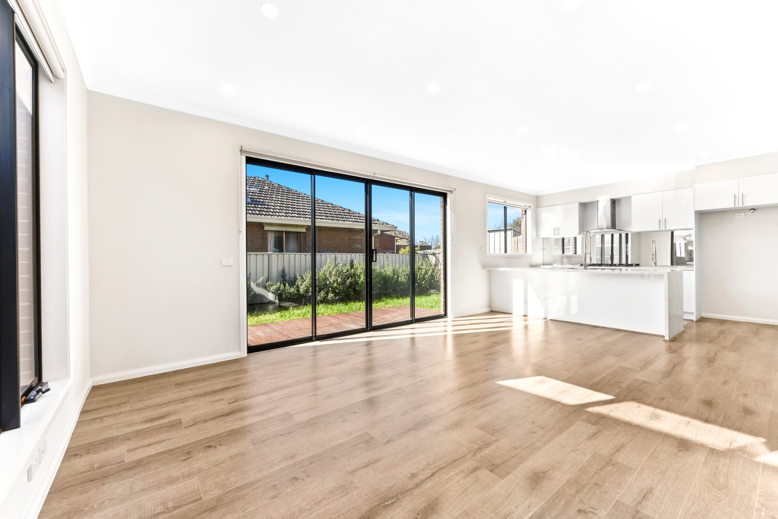 Gallery: 2/46 Scotsburn Avenue