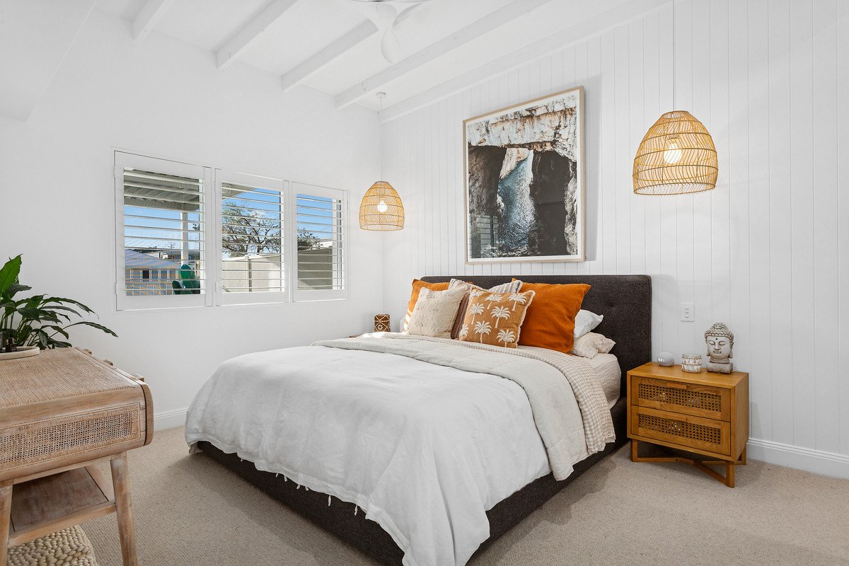 2/46 Twenty Fourth Avenue Palm Beach 4