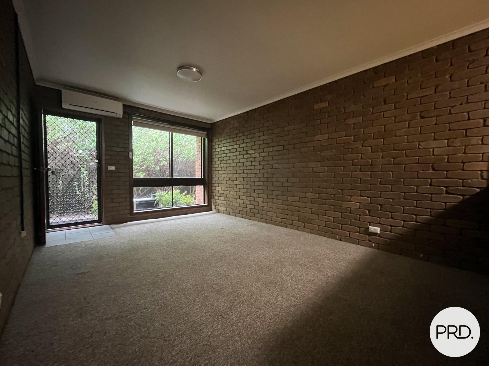 2/460 Kemp Street LAVINGTON 5