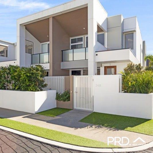 246/2 Bella Avenue ROBINA 1