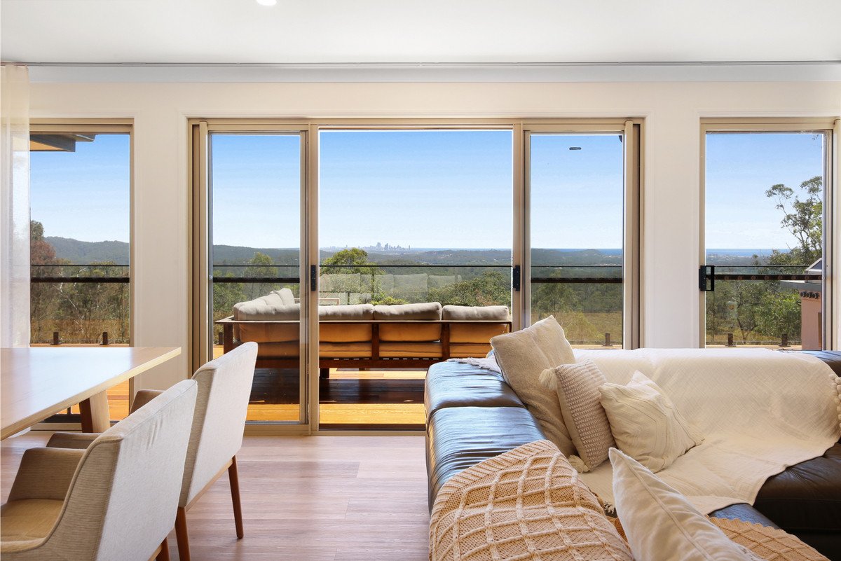 2/463 Trees Road TALLEBUDGERA 9