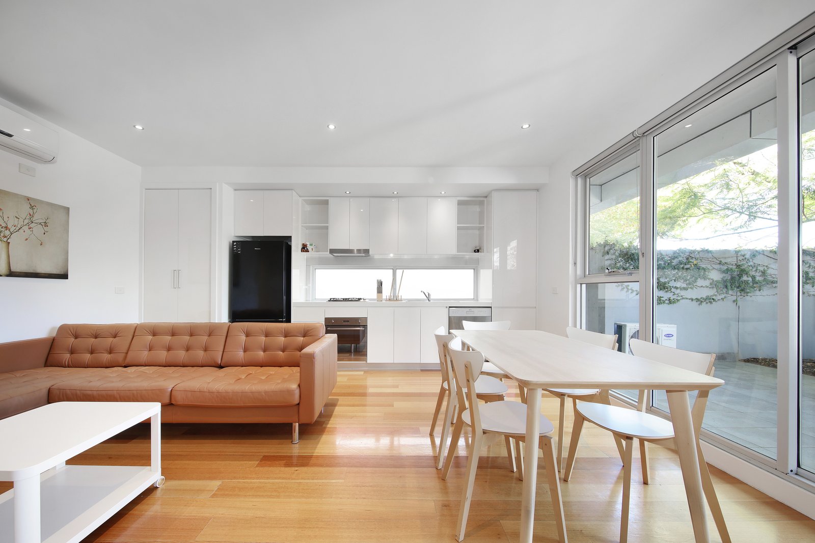 Gallery: 2/464 Hawthorn Road