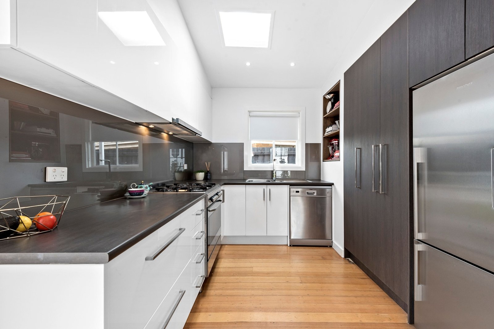 Gallery: 2/464 Station Street