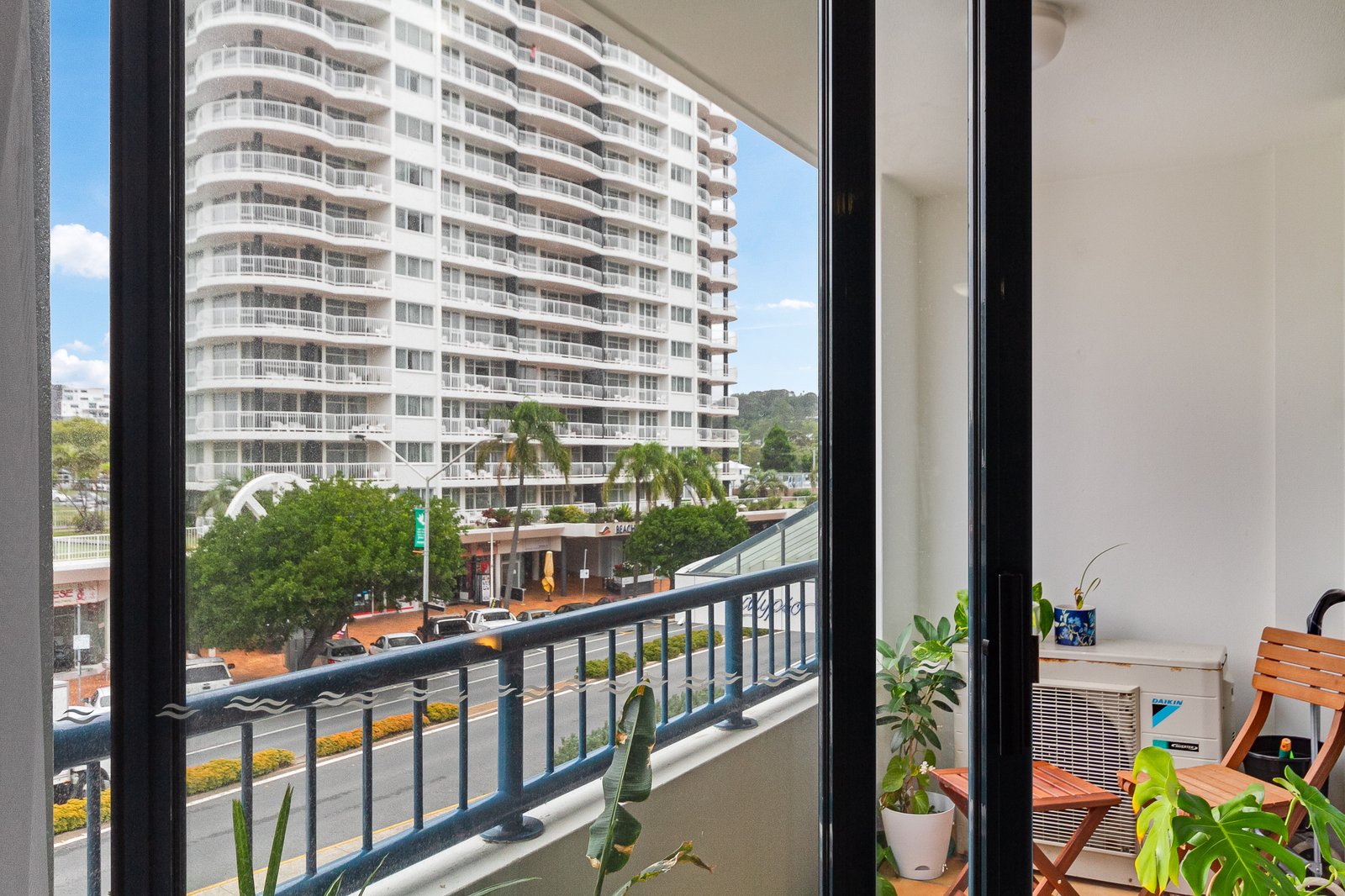 246/99 Griffith Street COOLANGATTA 6