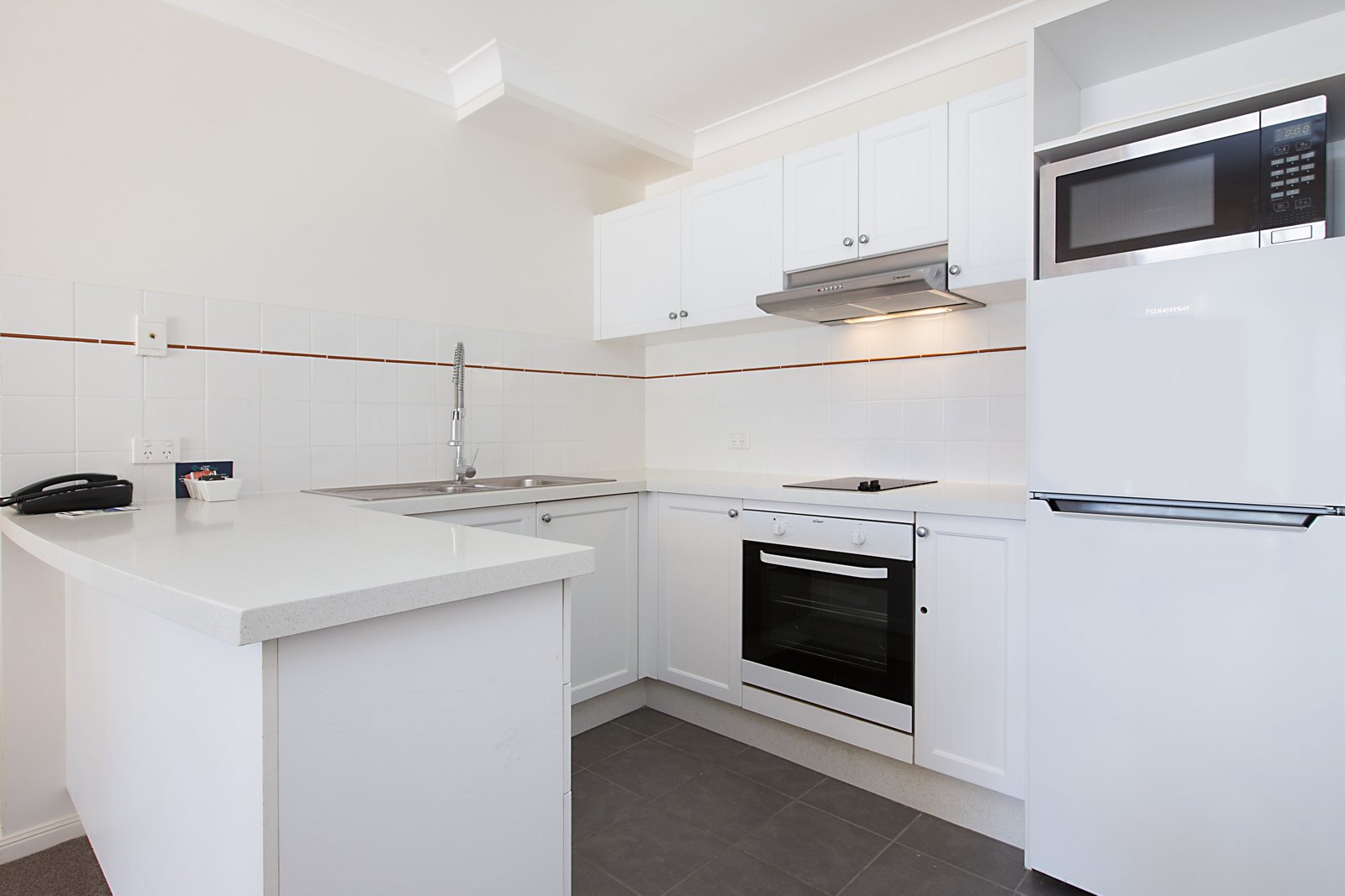 247-249/99 Griffith Street COOLANGATTA 5