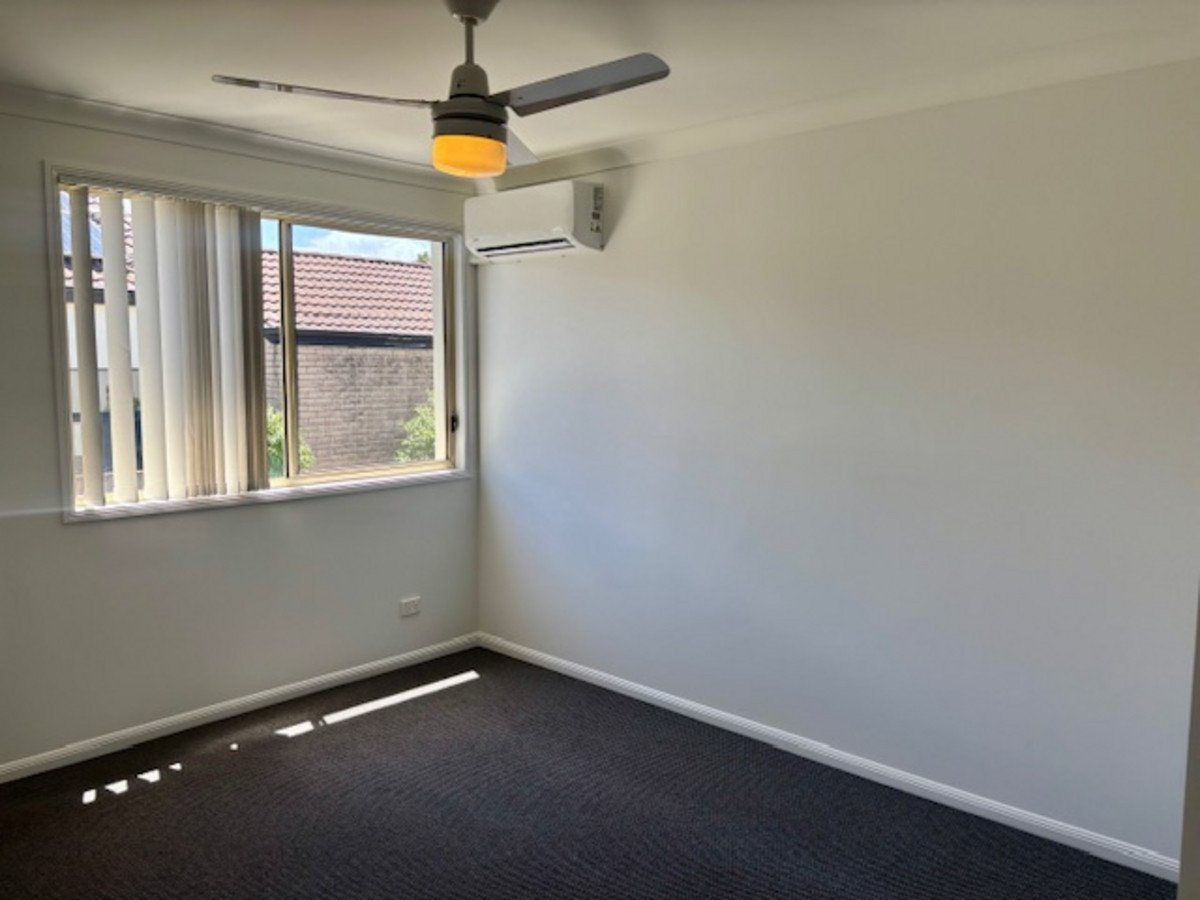 2/47 Bayswater Avenue VARSITY LAKES 12