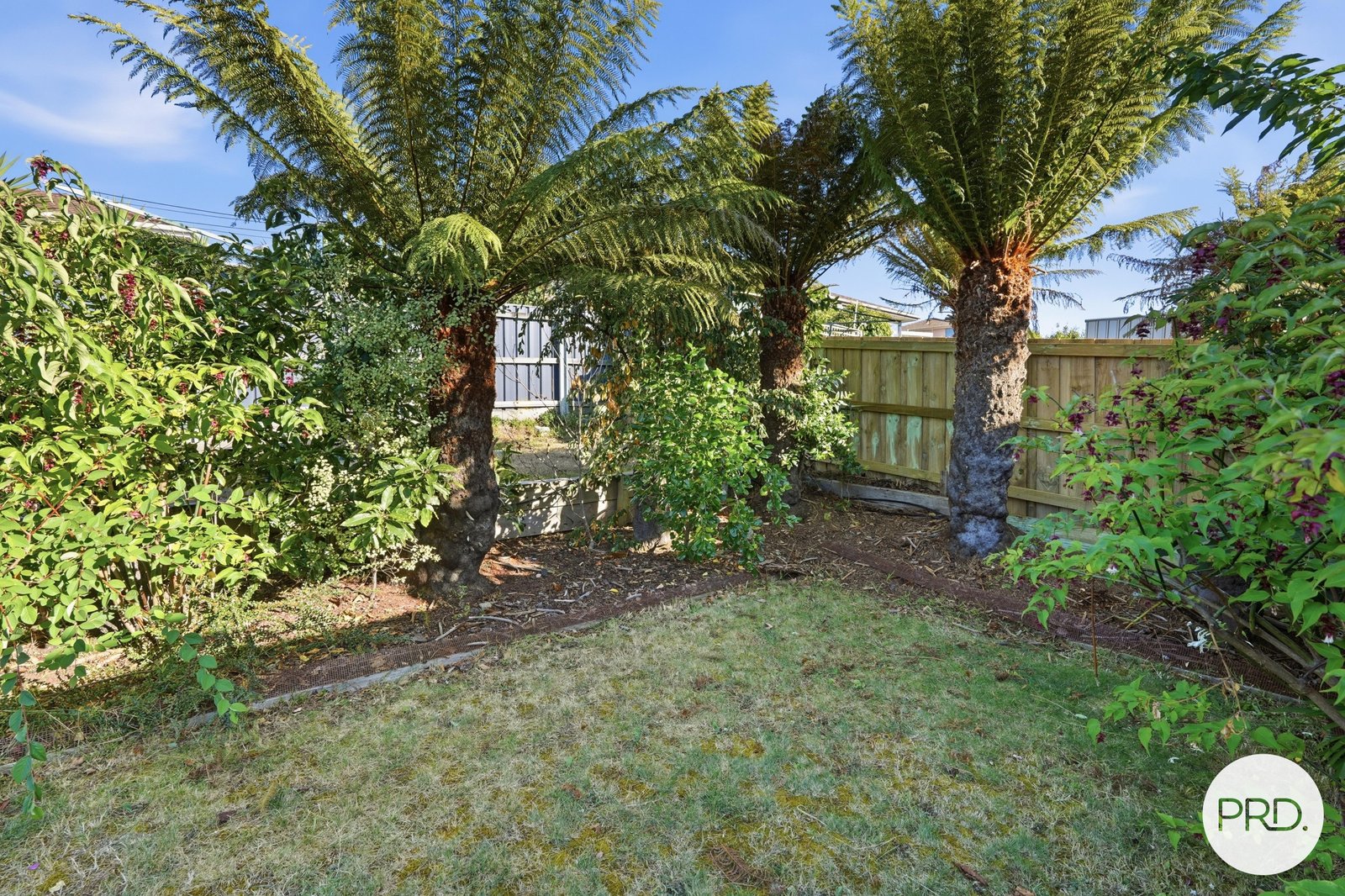 2/47 Calder Crescent BLACKMANS BAY 18
