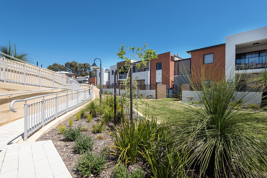 24/7 Durnin Ave  BEELIAR 14