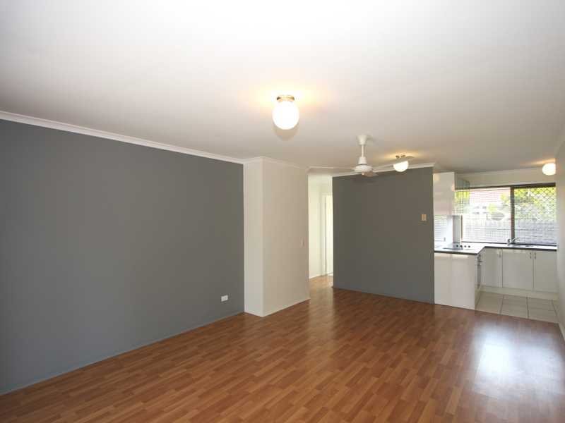 2/47 Galloway Drive ASHMORE 1