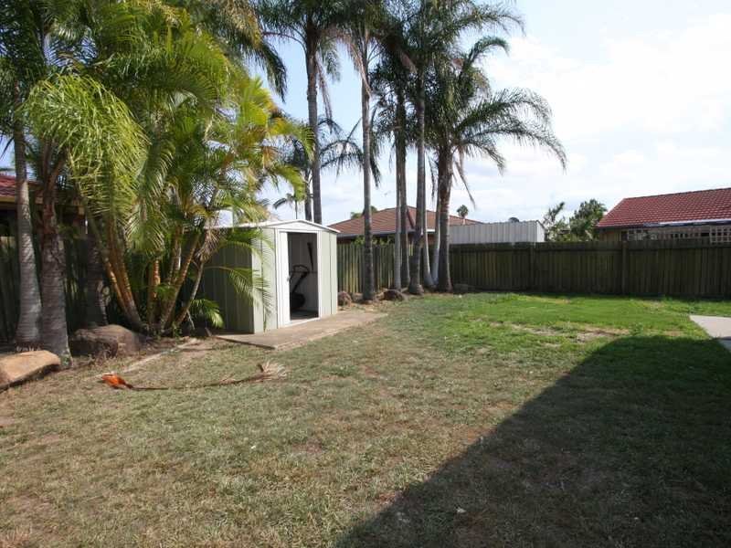 2/47 Galloway Drive ASHMORE 3
