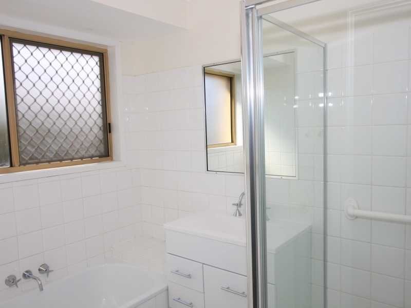 2/47 Galloway Drive ASHMORE 6