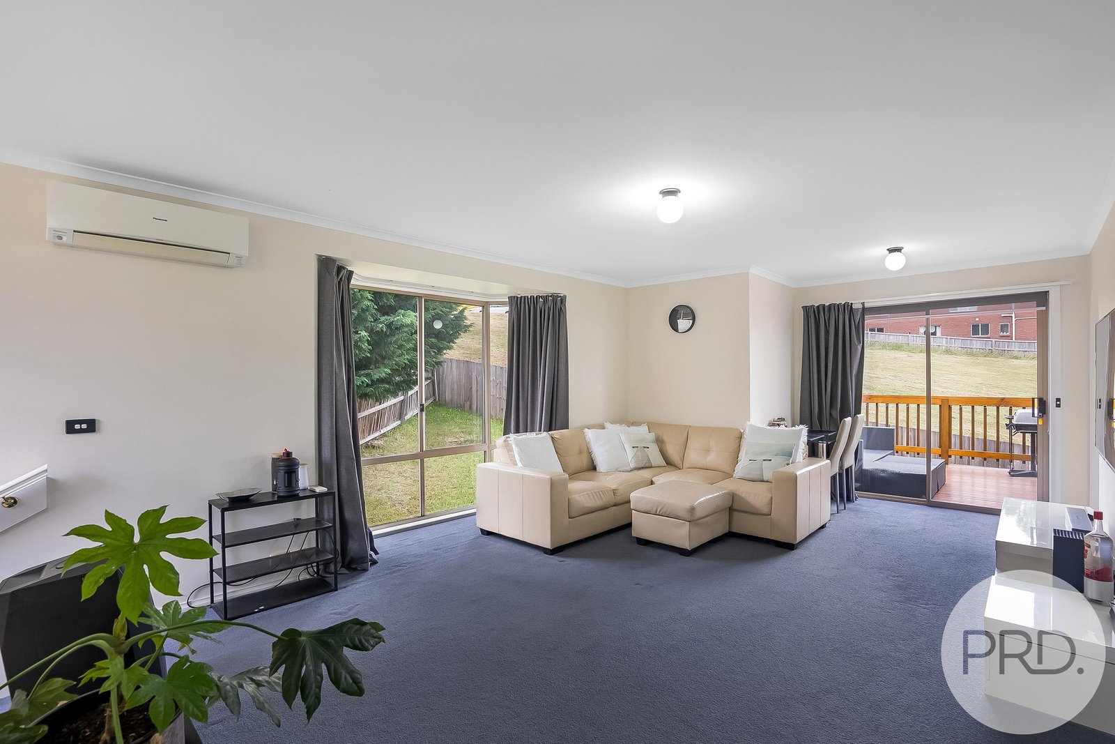 2/47 Girrabong Road LENAH VALLEY 5