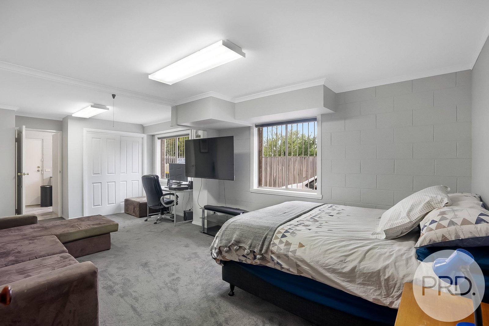 2/47 Girrabong Road LENAH VALLEY 11