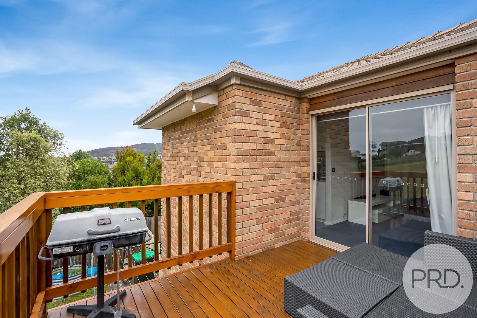 2/47 Girrabong Road LENAH VALLEY 23