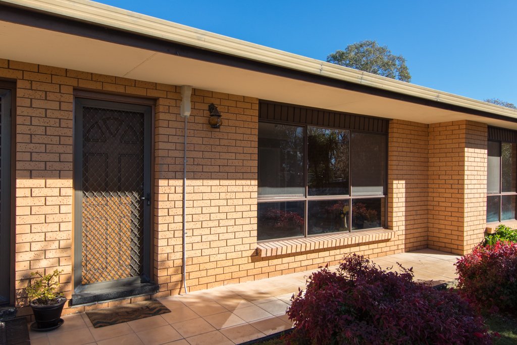 2/47 Herbert Street TUMUT 2